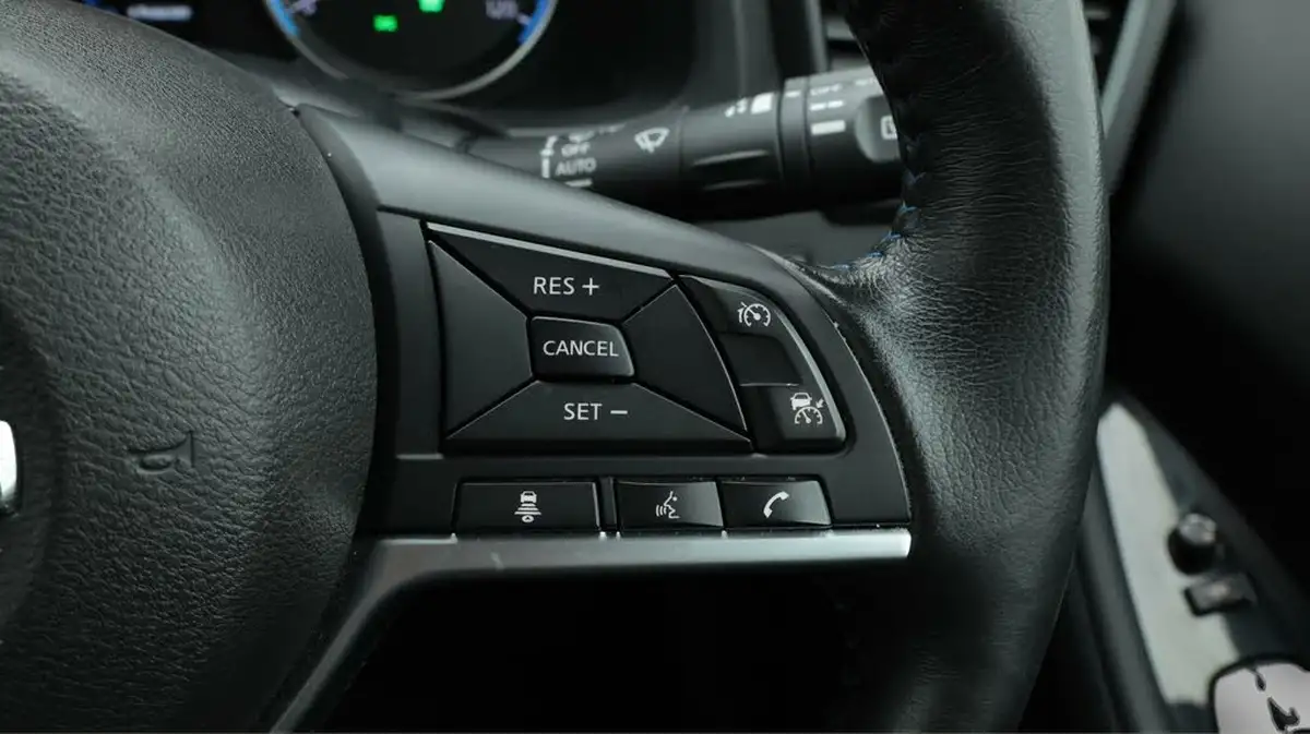 2021-nissan-leaf-e-e-n-connecta-big-25