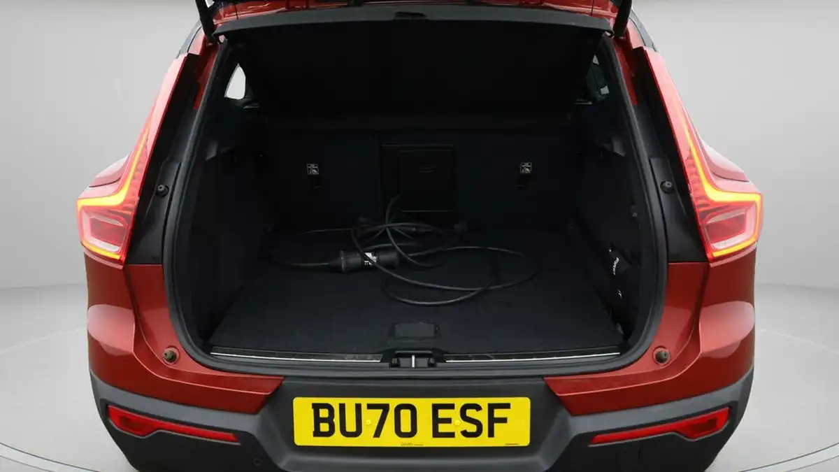 2020-volvo-xc40-15-t5-r-design-plug-in-hybrid-big-16