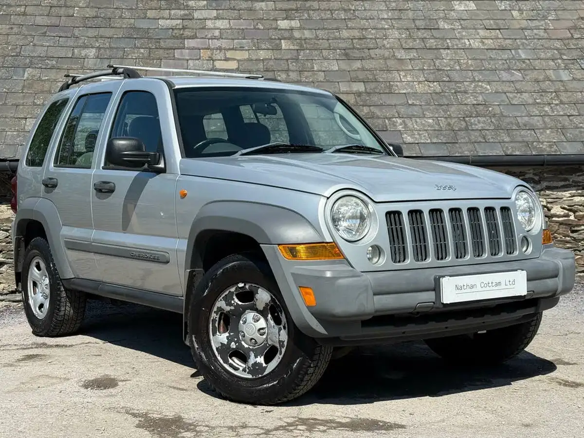 2005-jeep-cherokee-24-sport-big-0