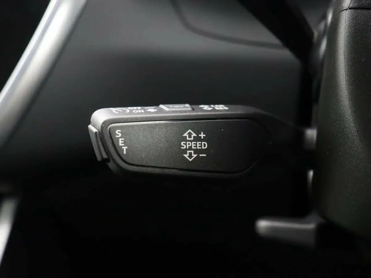 2022-audi-a6-saloon-20-40-tfsi-sport-big-43