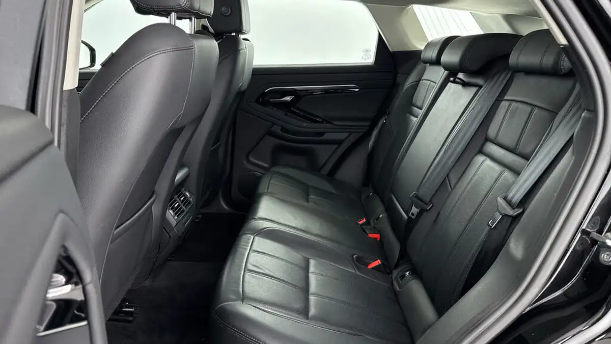 2021-land-rover-range-rover-evoque-15-p300e-s-big-13