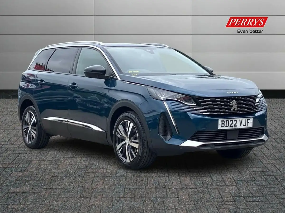 2022-peugeot-5008-suv-12-puretech-allure-eat8-big-0
