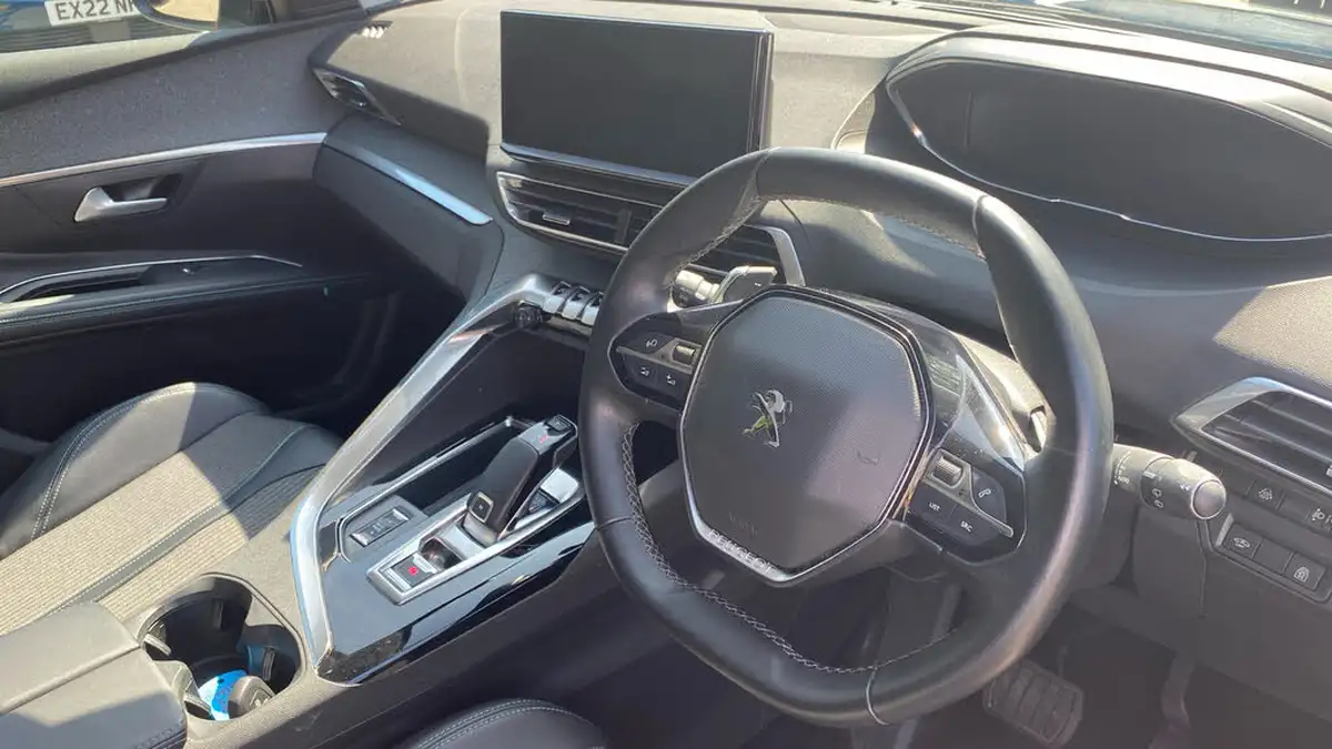 2022-peugeot-5008-suv-15-bluehdi-allure-premium-eat8-big-10