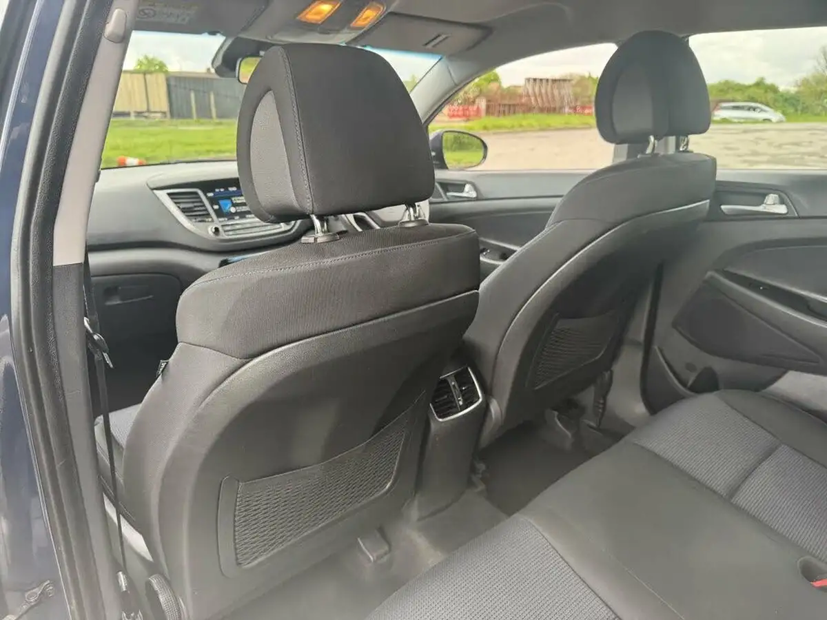 2017-hyundai-tucson-17crdi-blue-drive-se-nav-116ps-big-25