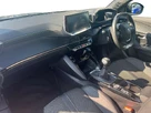 2020-peugeot-2008-suv-12-puretech-gt-line-small-6