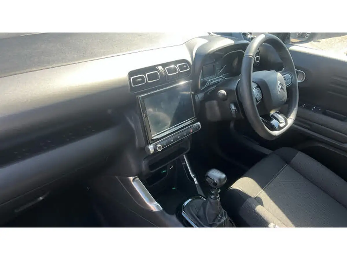 2023-citroen-c3-aircross-12-puretech-shine-110ps-big-8