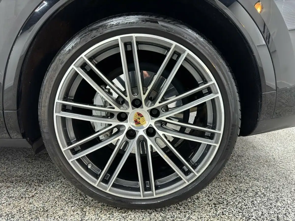 2019-porsche-cayenne-40-v8-turbo-coupe-big-17