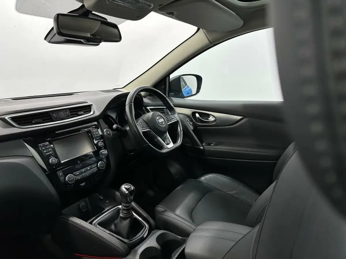 2017-nissan-qashqai-16-dig-t-tekna-big-29