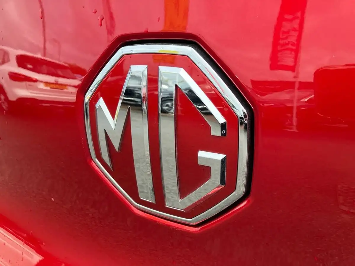 2024-mg-zs-suv-e-trophy-connect-ev-176ps-big-35