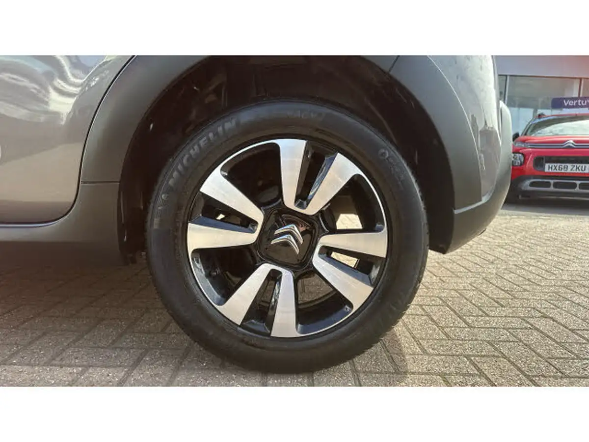 2022-citroen-c3-12-puretech-c-series-edition-83ps-ss-big-6