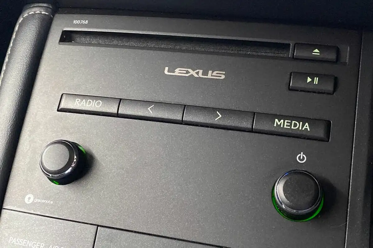 2018-lexus-ct-200h-18-f-sport-big-31