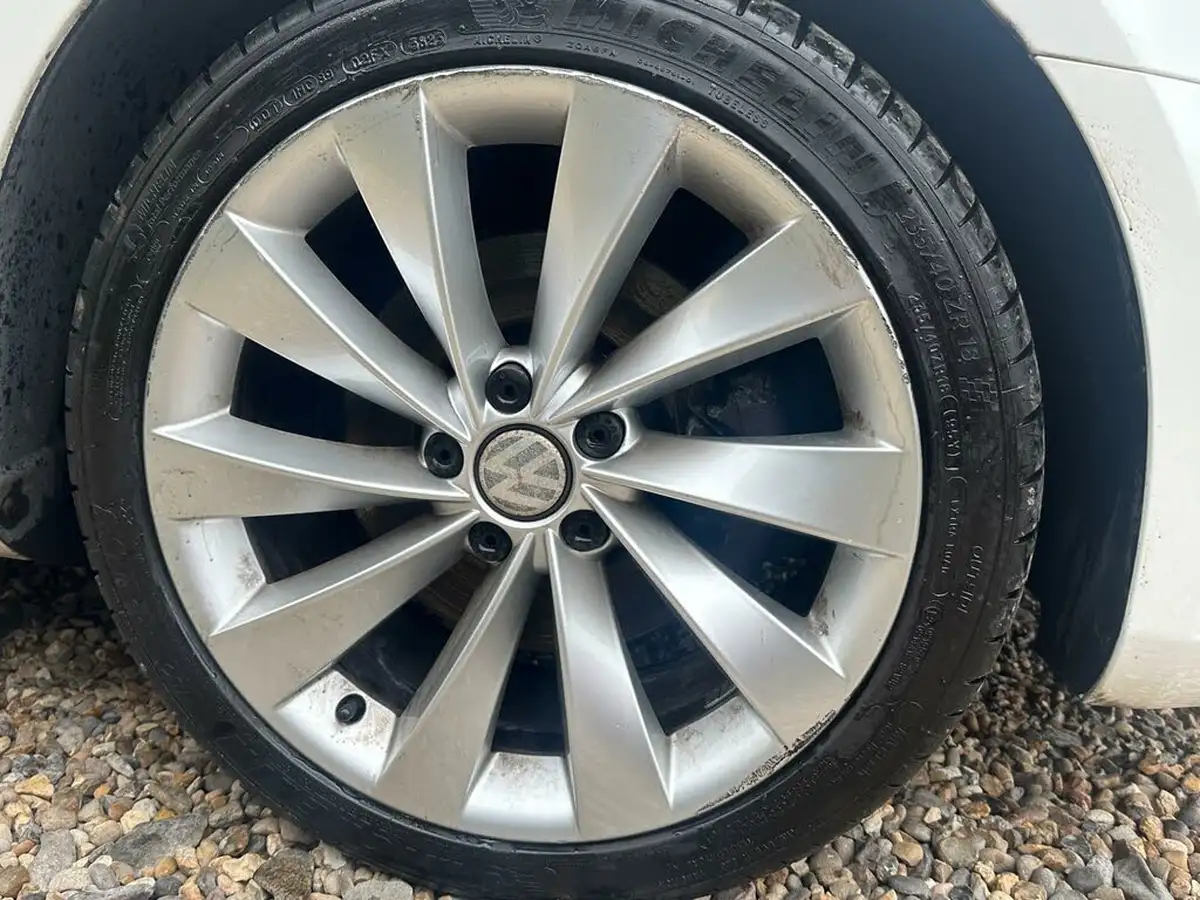 2014-volkswagen-cc-20tdi-gt-bmt-dsg-big-37