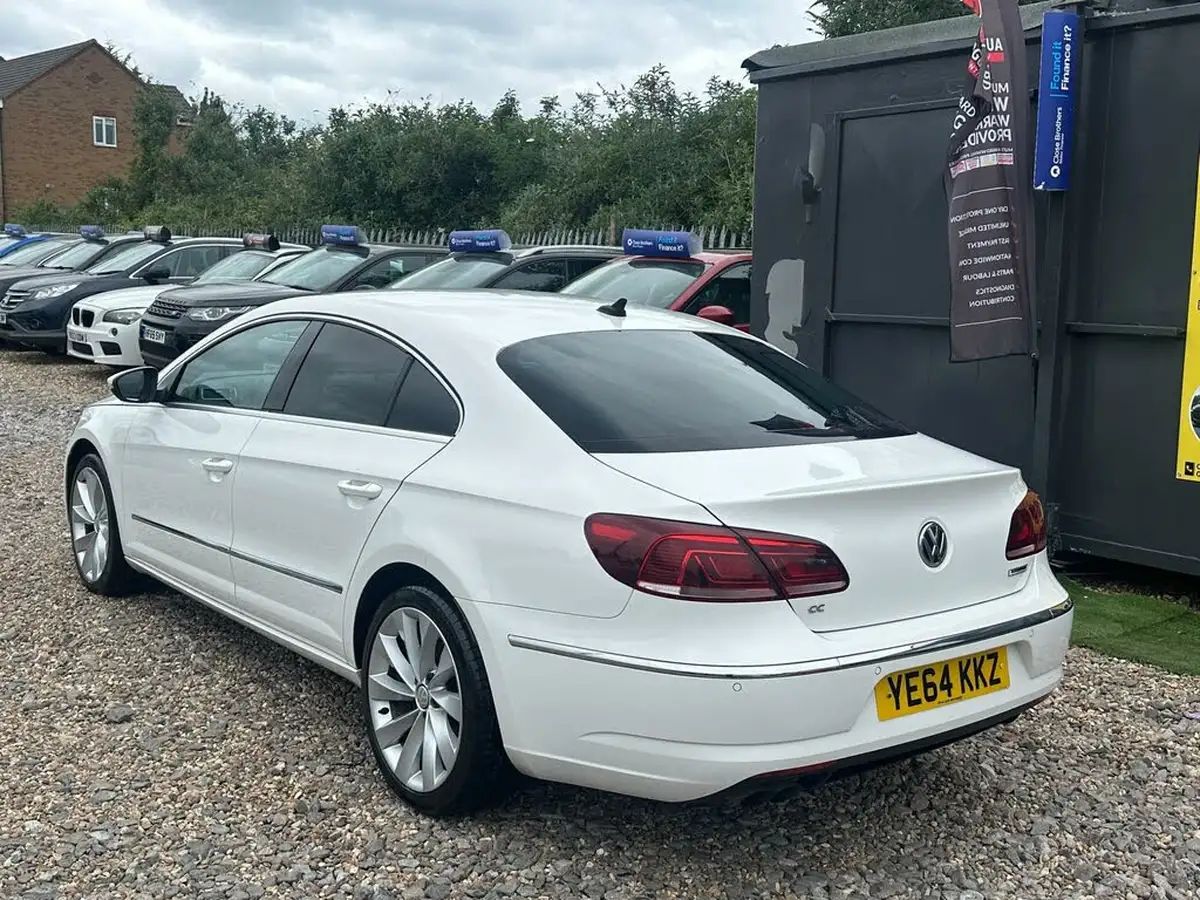 2014-volkswagen-cc-20tdi-gt-bmt-dsg-big-9