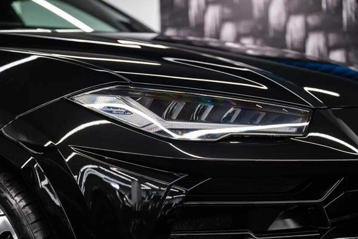2020-lamborghini-urus-40-no-trim-big-17