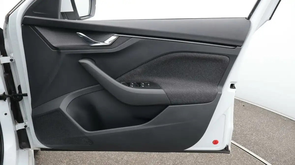 2021-skoda-kamiq-10-tsi-se-l-109ps-dsg-big-15