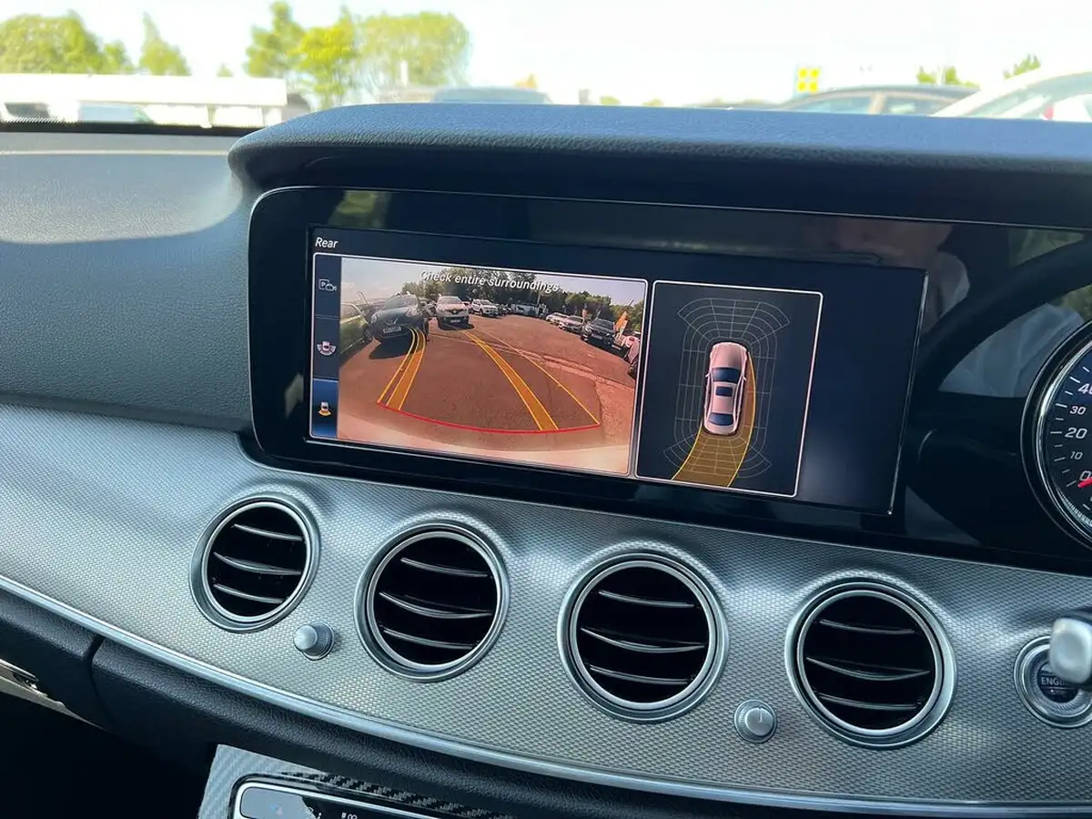 2018-mercedes-benz-e-class-20d-e220d-se-ss-saloon-4d-big-19