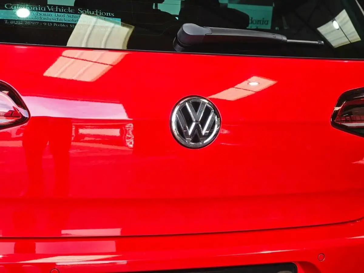 2018-volkswagen-golf-20-tsi-gti-performance-ss-5d-big-55