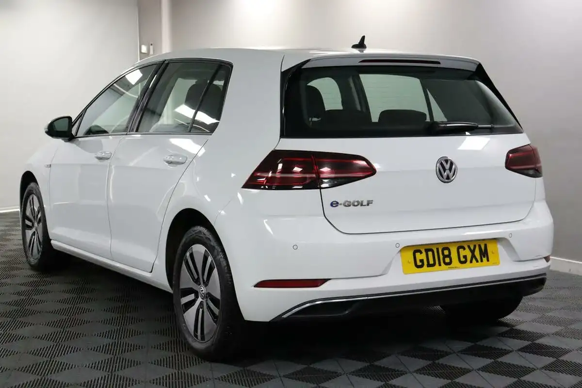 2018-volkswagen-golf-e-e-golf-big-7