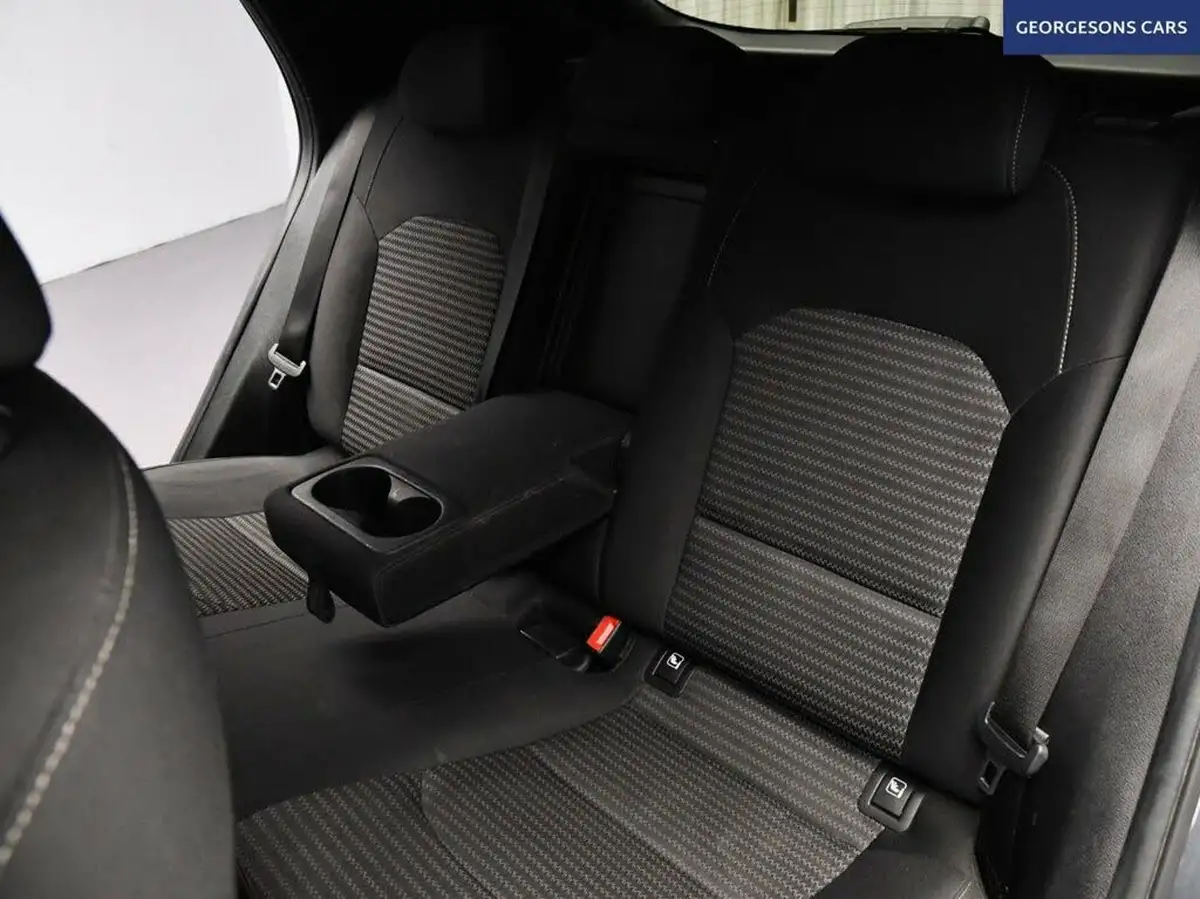 2022-kia-xceed-10-t-gdi-2-big-17