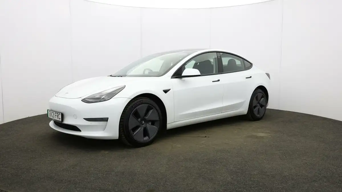 2021-tesla-model-3-e-long-range-4x4-big-29