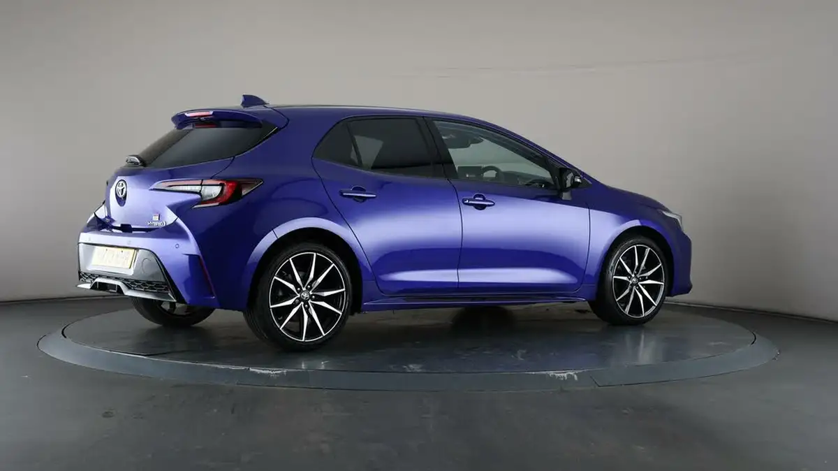 2024-toyota-corolla-18-vvt-i-gr-sport-hatchback-big-57