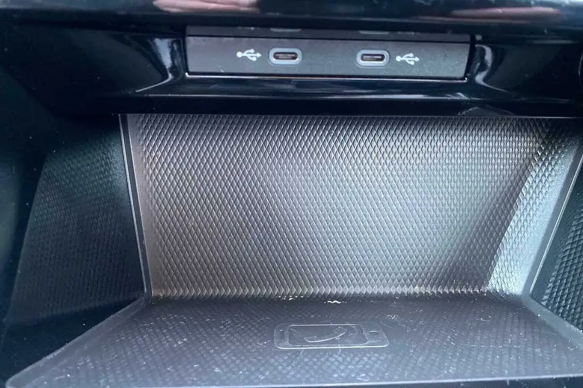 2023-volkswagen-golf-15-tsi-style-edition-130ps-big-23