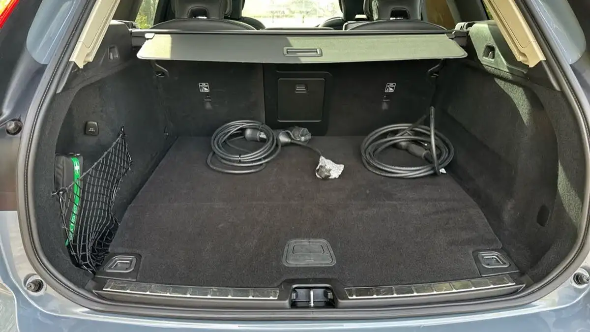 2024-volvo-xc60-20-b5-plus-big-16