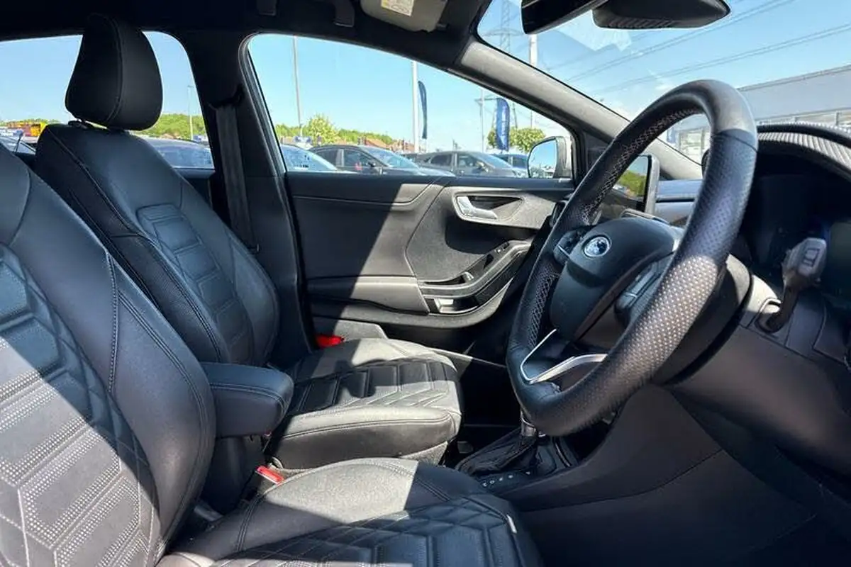 2021-ford-puma-suv-10-st-line-vignale-155ps-hybrid-mhev-auto-big-16
