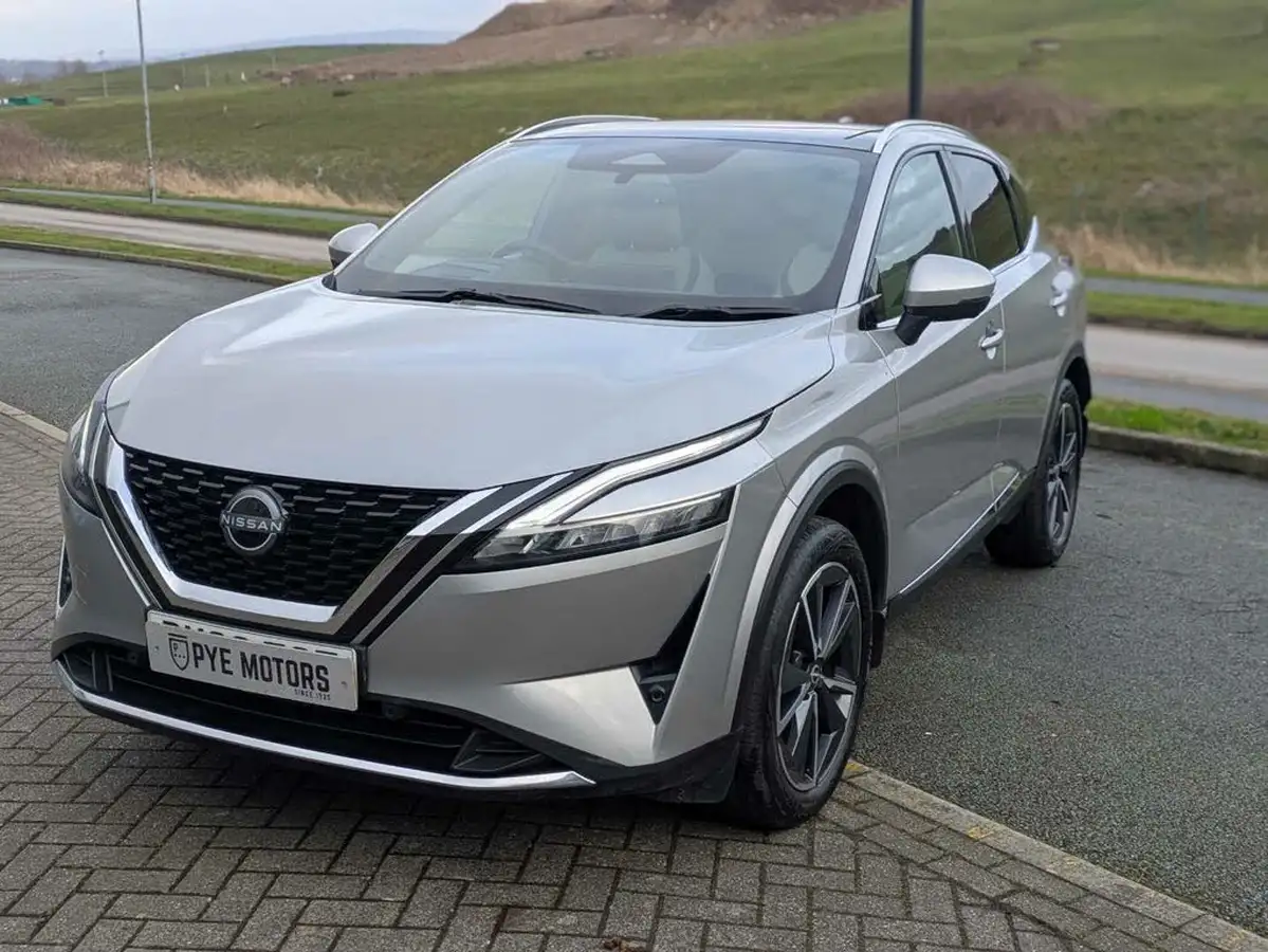 2023-nissan-qashqai-13-dig-t-tekna-158ps-xtronic-big-2