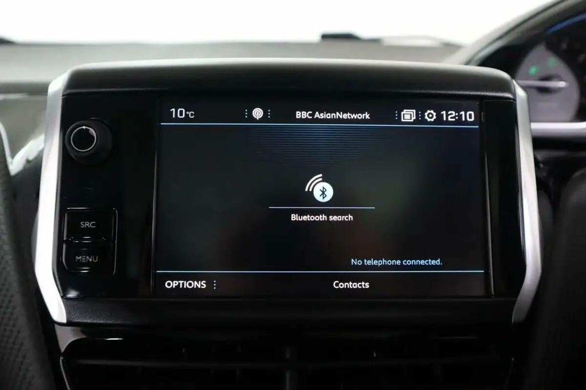 2018-peugeot-2008-suv-12-puretech-allure-premium-big-35
