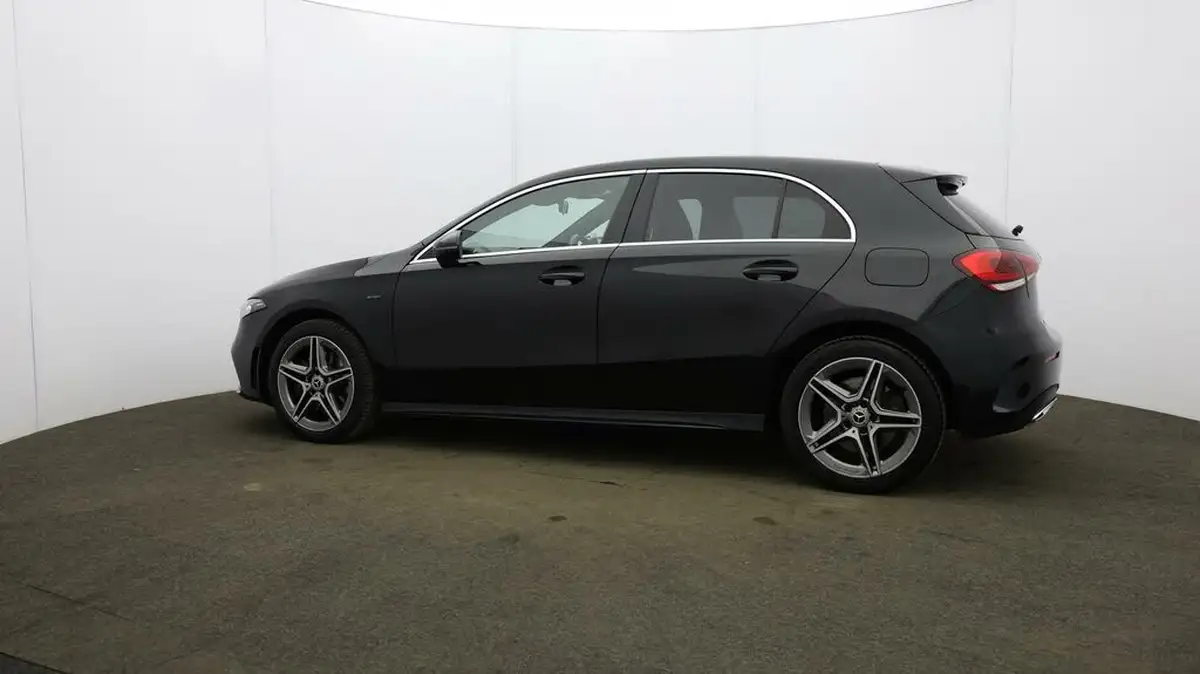 2021-mercedes-benz-a-class-13-a250e-amg-line-hatchback-5d-big-42