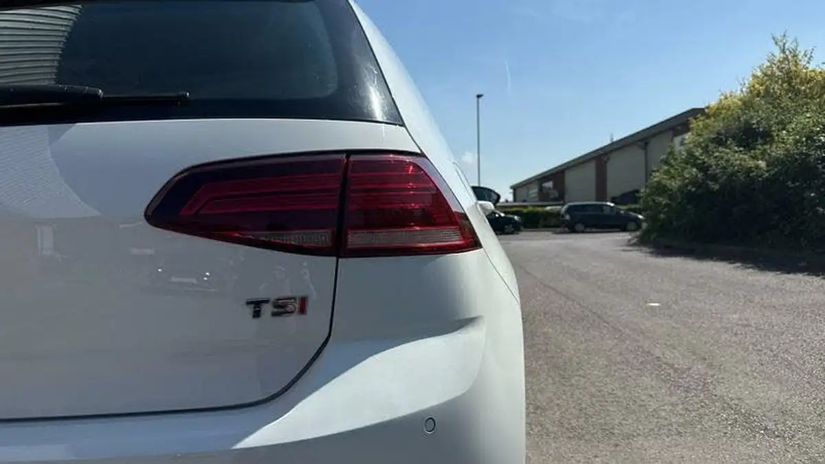 2017-volkswagen-golf-14-tsi-se-nav-ss-hatchback-5d-big-15