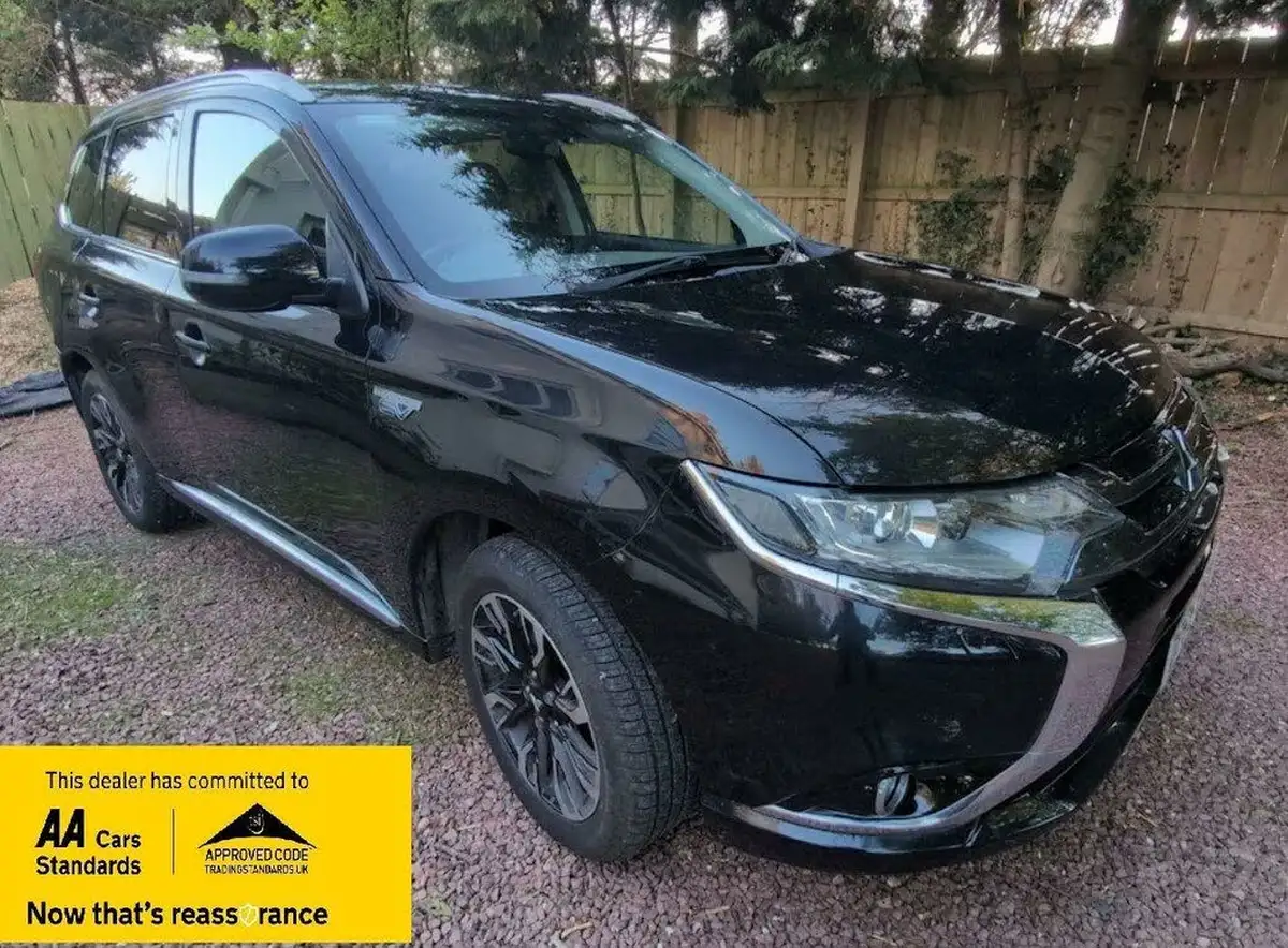 2015-mitsubishi-outlander-20-gx3h-phev-5st-big-0