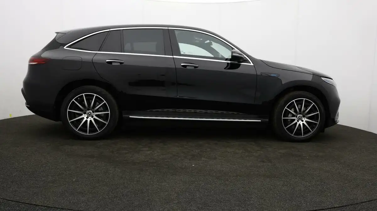 2022-mercedes-benz-eqc-e-eqc-400-amg-line-big-38