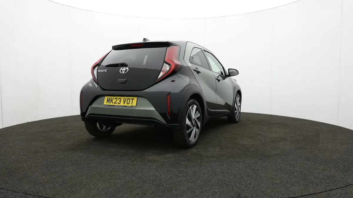 2023-toyota-aygo-x-10-vvt-i-edge-big-75