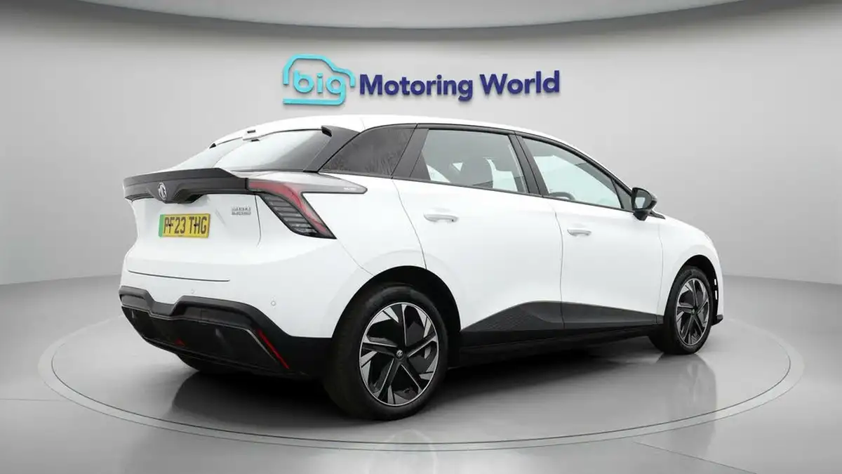 2023-mg-mg4-e-se-ev-203ps-long-big-6