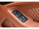 2018-aston-martin-vanquish-small-33