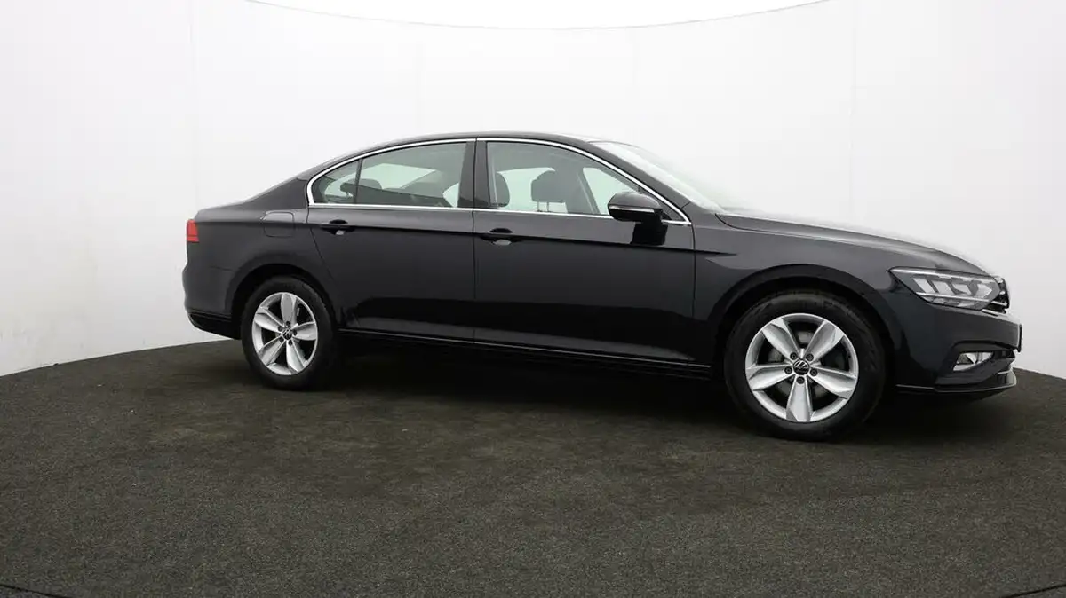 2021-volkswagen-passat-20tdi-se-nav-150ps-saloon-4d-dsg-big-42