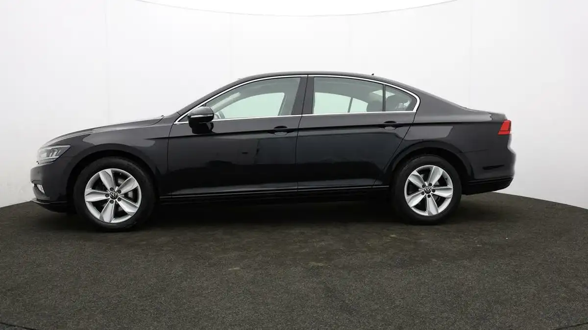 2021-volkswagen-passat-20tdi-se-nav-150ps-saloon-4d-dsg-big-66
