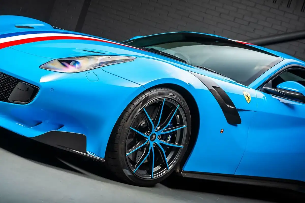2017-ferrari-f12berlinetta-62-big-16