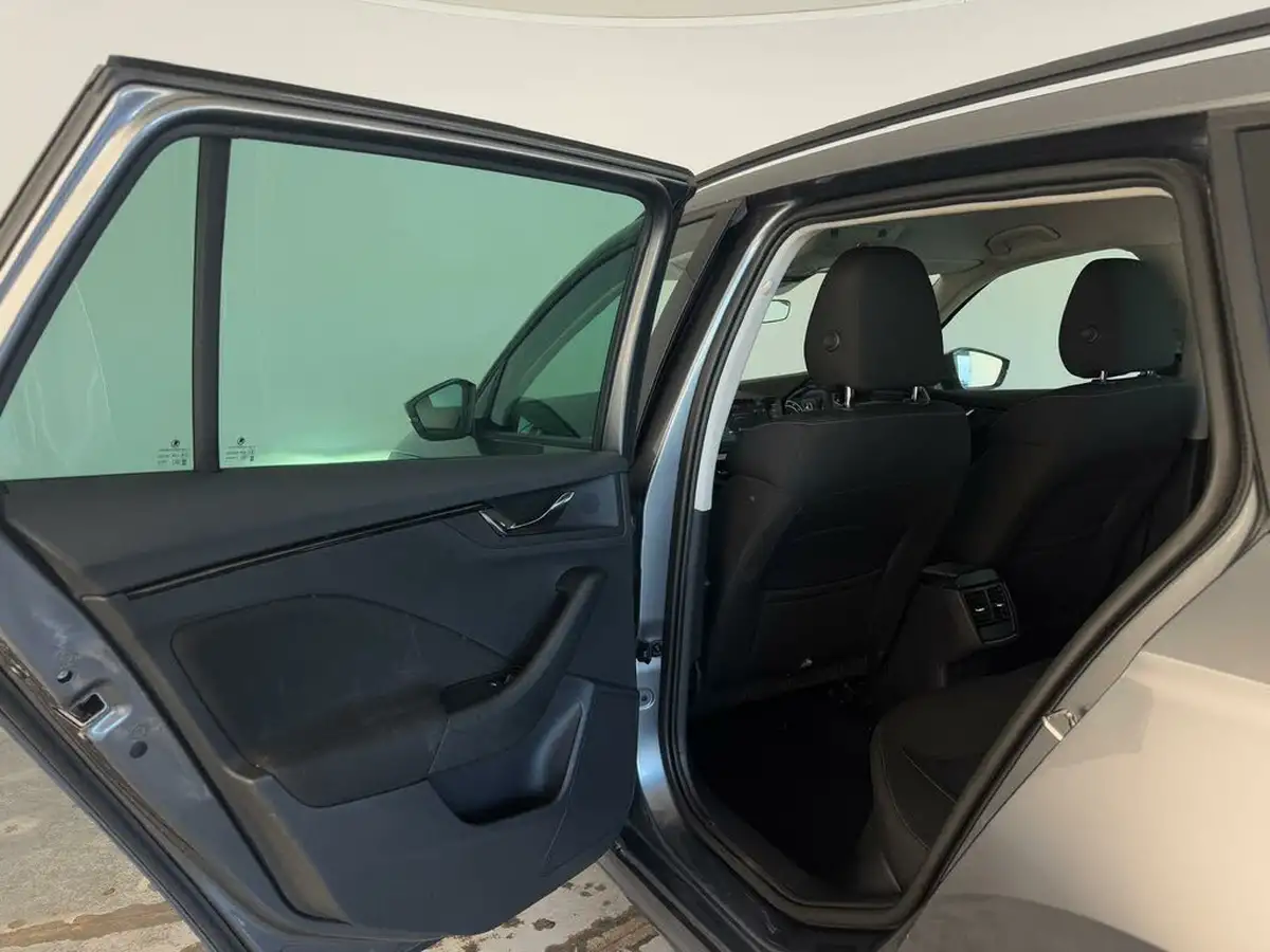 2023-skoda-kamiq-10-tsi-se-drive-110ps-big-21