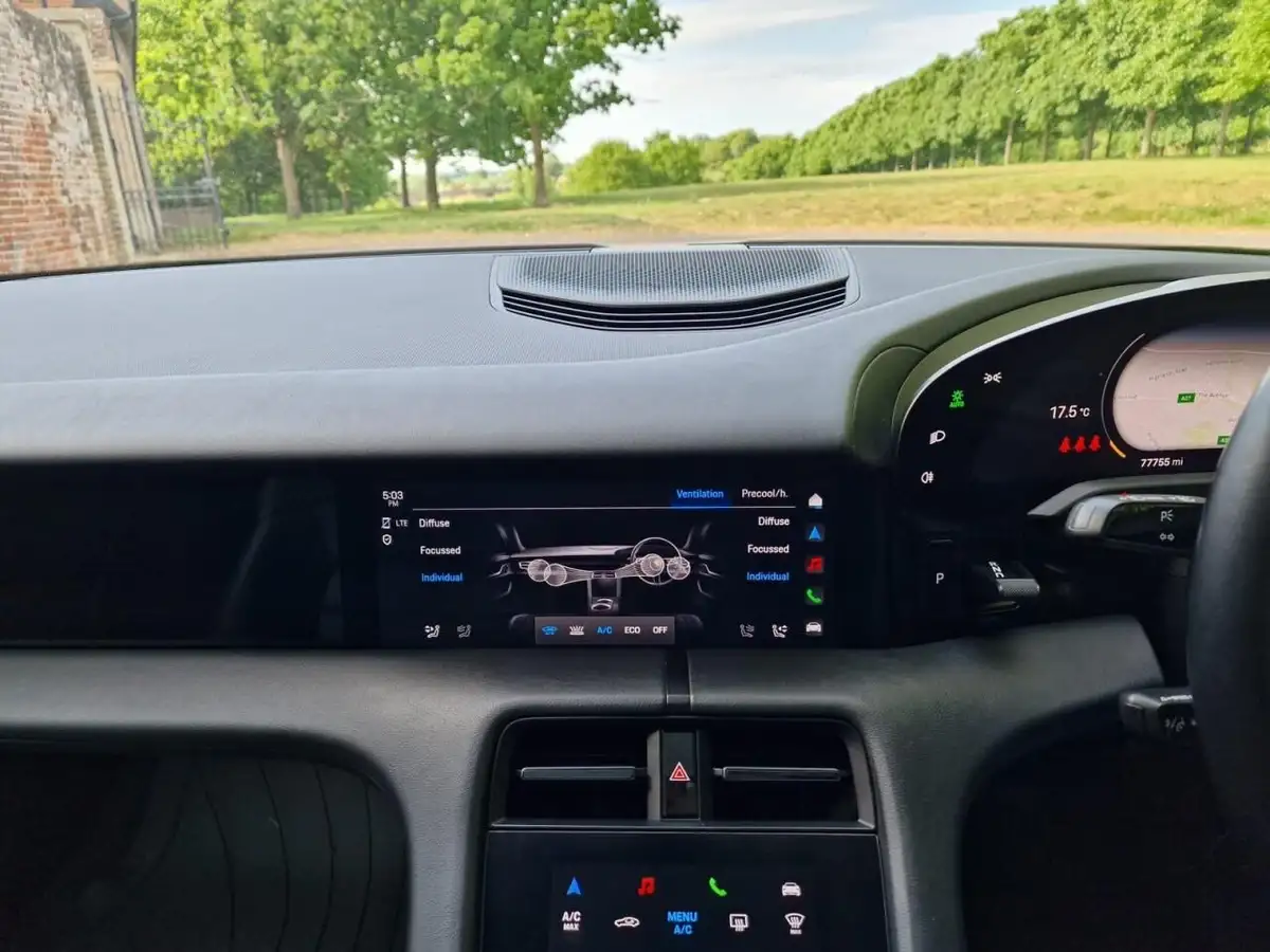 2021-porsche-taycan-e-4s-571ps-performance-battery-plus-big-14
