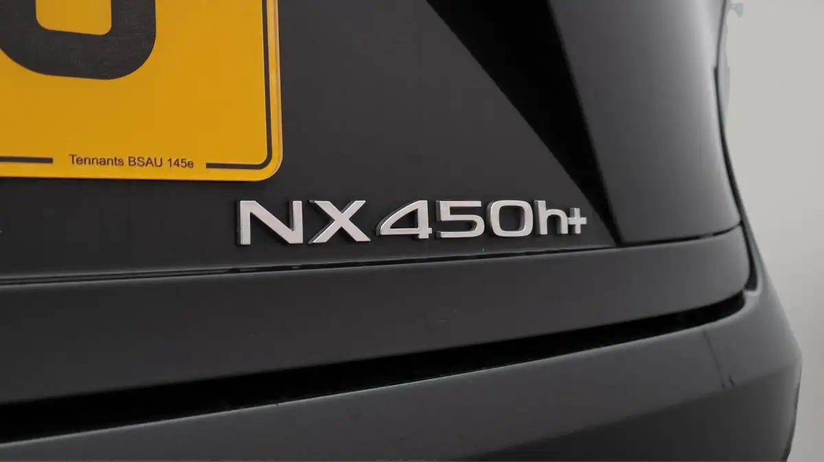 2022-lexus-nx-450h-25-f-sport-premium-plus-pack-big-24