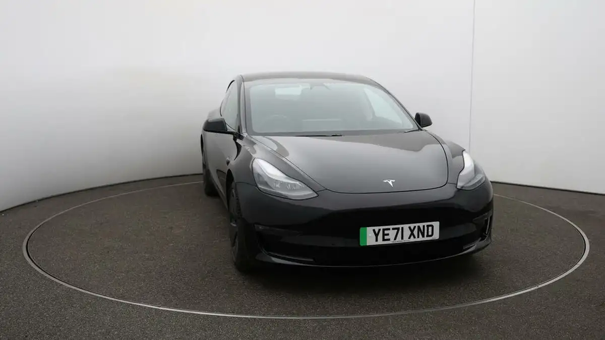 2021-tesla-model-3-e-long-range-awd-big-33