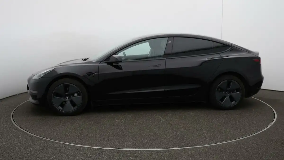 2021-tesla-model-3-e-long-range-awd-big-57