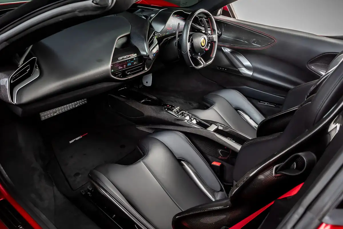 2023-ferrari-sf90-40t-v8-f1-dct-ss-4wd-big-50