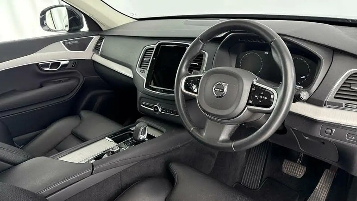 2022-volvo-xc90-20-b5-momentum-big-5