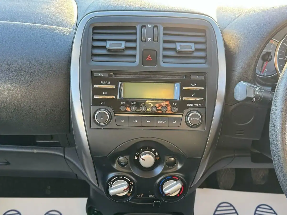 2014-nissan-micra-12-visia-80ps-big-19