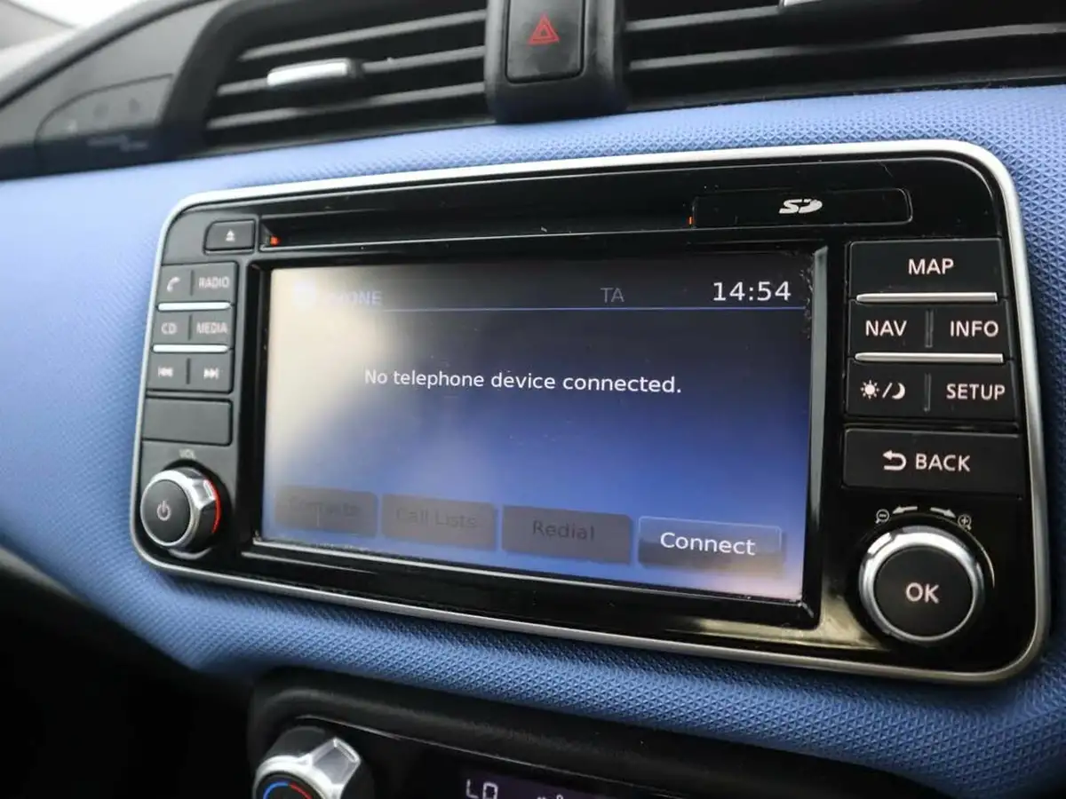 2018-nissan-micra-09-ig-t-n-connecta-big-13