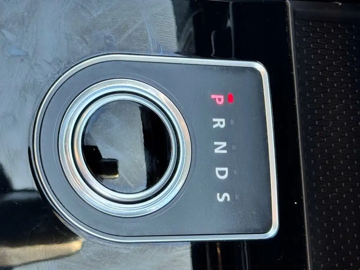 2015-jaguar-xe-20-prestige-big-15